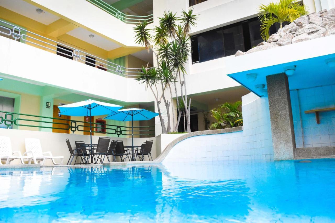 Blue Bay Hotel Salinas  Dış mekan fotoğraf