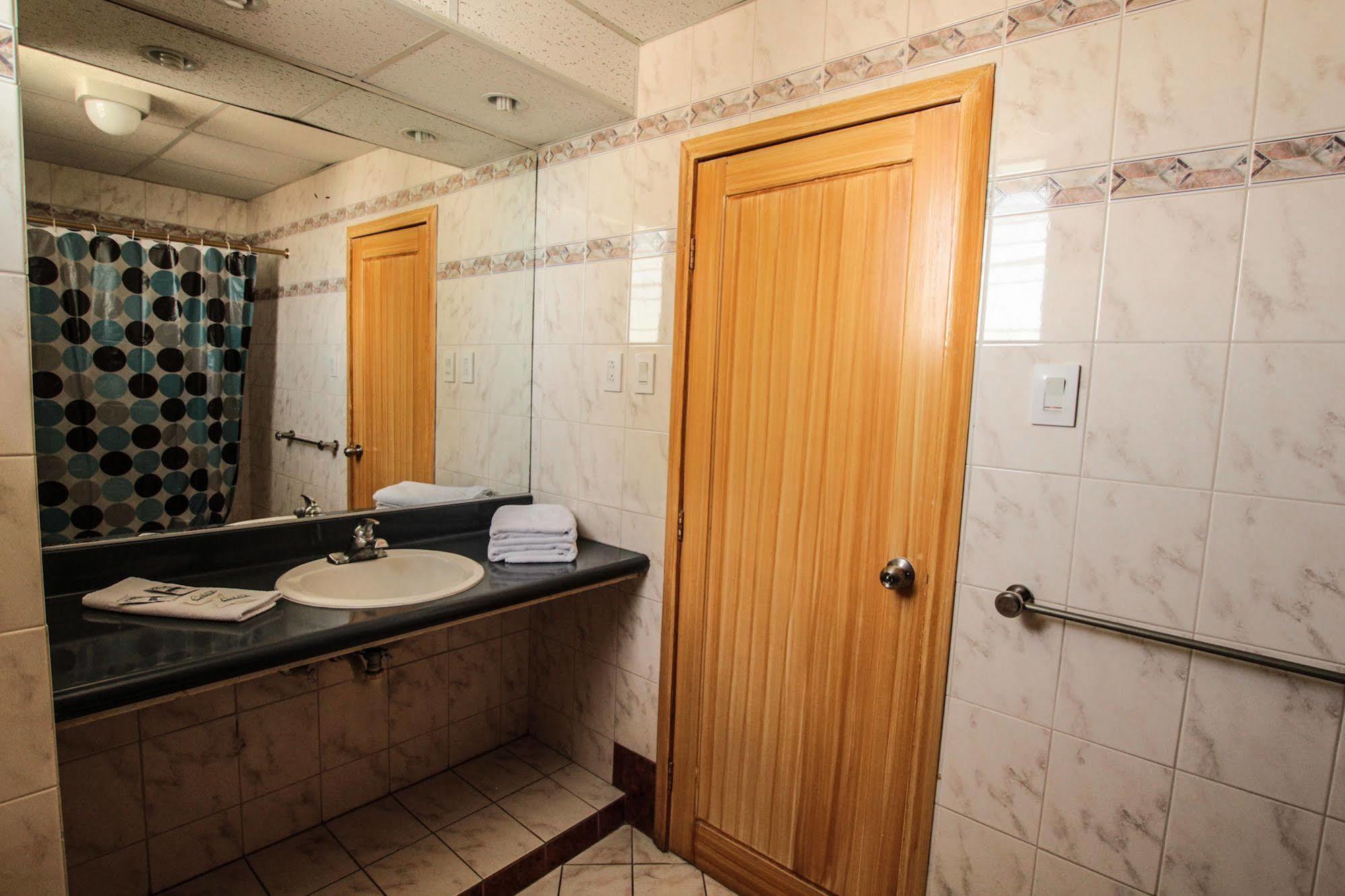 Blue Bay Hotel Salinas  Dış mekan fotoğraf