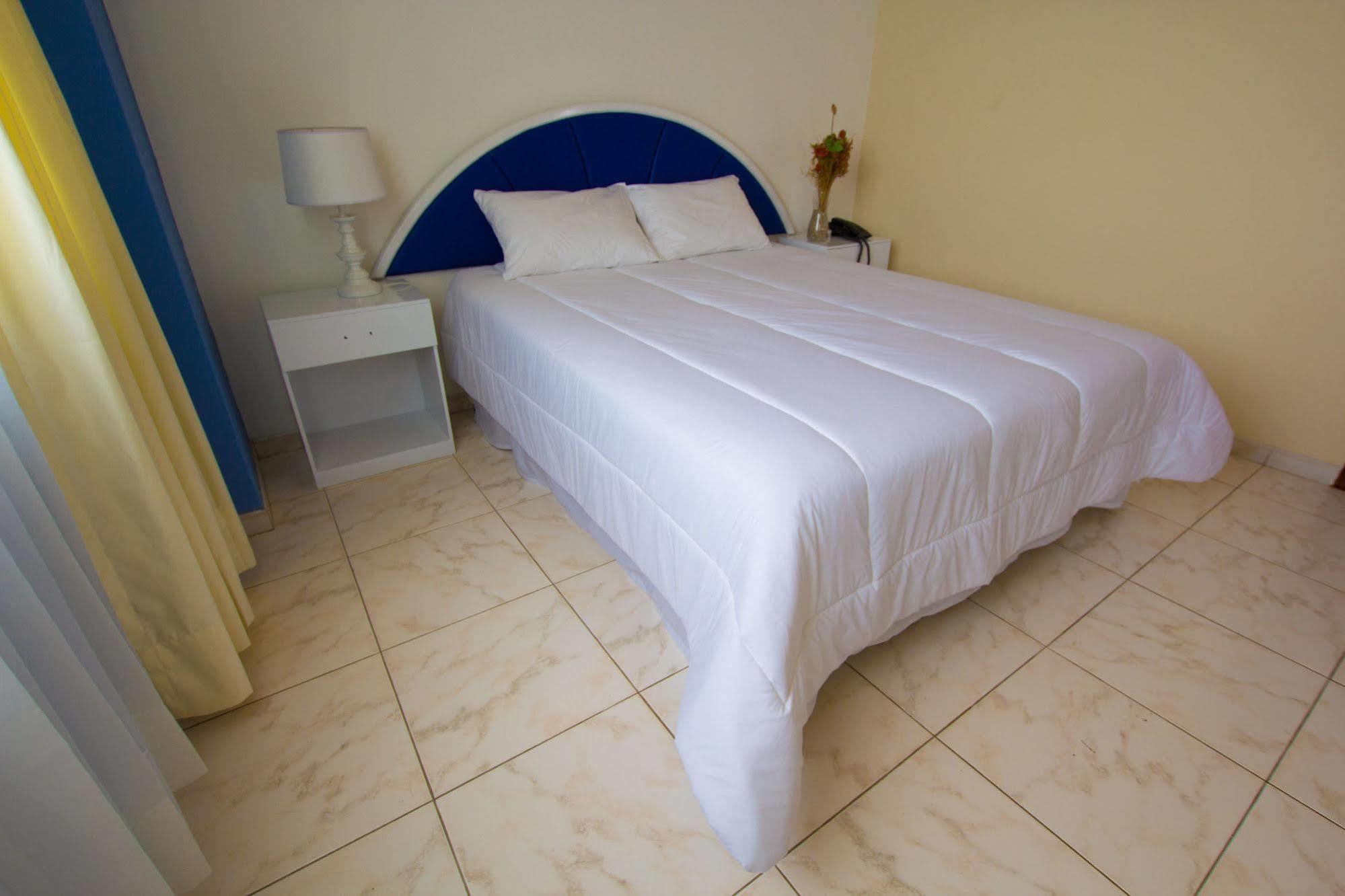 Blue Bay Hotel Salinas  Dış mekan fotoğraf